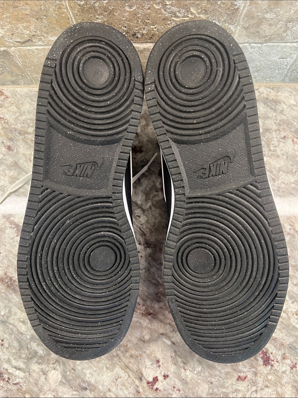Nike Black and White Low-Top Skate Sneakers - Picture 6 of 8